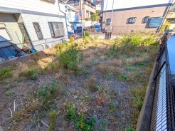 南側が一段低くなっておりますので、周囲の視線を感じることなくお住まい頂ける事と思います。
人気の北習志野駅エリア、ぜひ一度実際の現地にてご確認下さい。