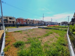 全区画が自由設計対応、フジ設計企画の家「フジイエ」実際にご見学可能なお住まいございます。
駅近の分譲地で利便性も高い立地に理想のお住まいを♪