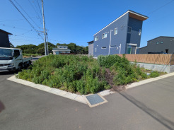 ７号棟・170.26平米（51.50坪）／南、西道路に接道した角地。